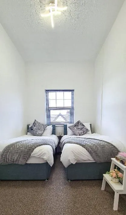 Apartment Entire 2 Bed Flat On 3Rd Floor Near City Centre & Stadium Cardiff
